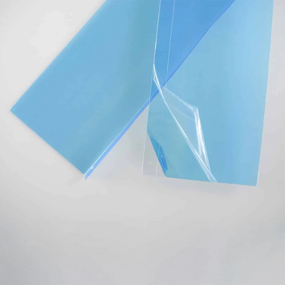 Îndepărtarea foliei protectoare albastre de pe Linera